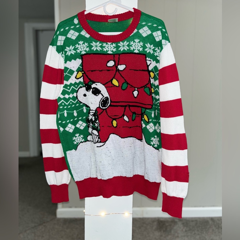 PEANUTS Snoopy Christmas Sweater
